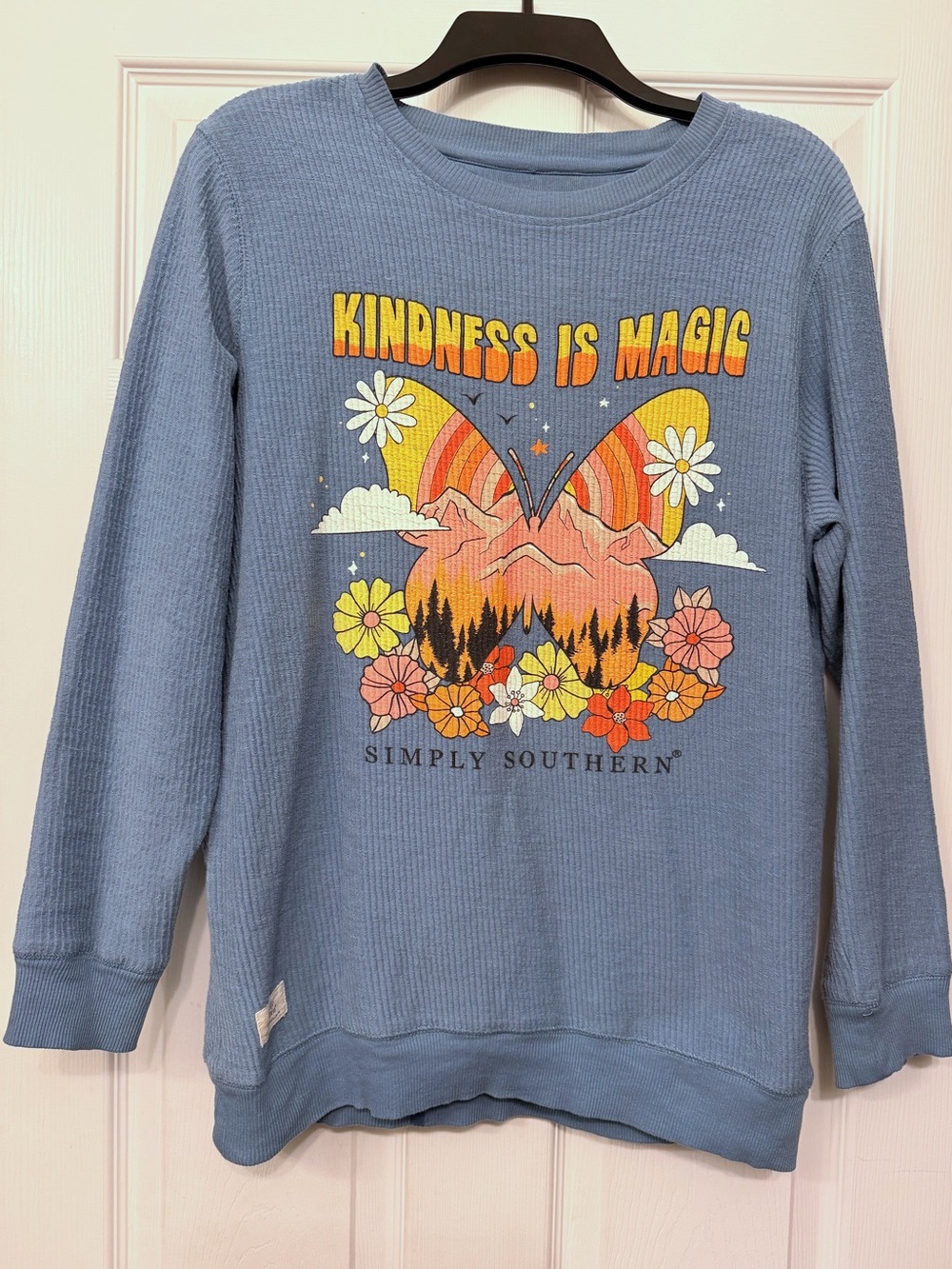 Simply Southern Blue 'Kindness Is Magic' Graphic Crewneck Sweater